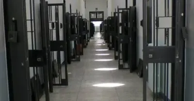 Aggressione nel carcere di Caltagirone, agente ferito