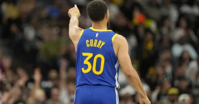 Stephen Curry rinnova con Golden State per 116 milioni di dollari fino al 2029