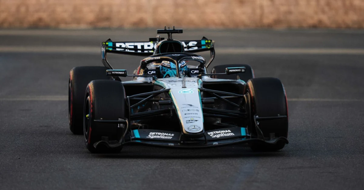 George Russell in pole position al Gran Premio di Azerbaijan 2026, Antonelli 16esimo dopo incidente