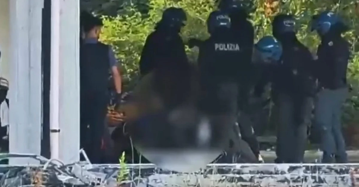 Sgombero dello stabile occupato di Via Cesare Tallone a Roma Tor Sapienza con forze di polizia