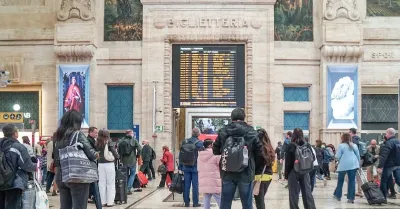 Sciopero generale in Italia il 2 ottobre, treni fermi dalle 11 alle 14 e stop a scuola e sanità