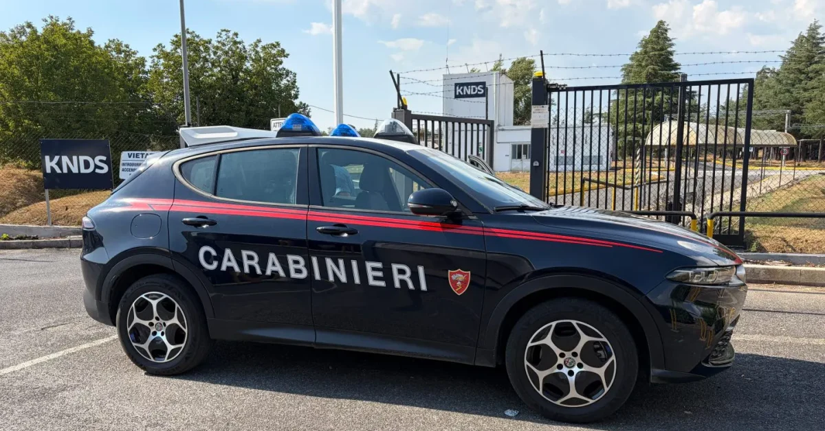 Quattro arresti a Modugno per atti persecutori e aggressioni ai danni di una giovane donna