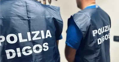 Digos ferito durante manifestazione anarchica, arrestato un uomo per istruzioni su ordigni