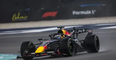 Verstappen vince il GP di Malesia a Sepang, Antonelli secondo e Hamilton terzo