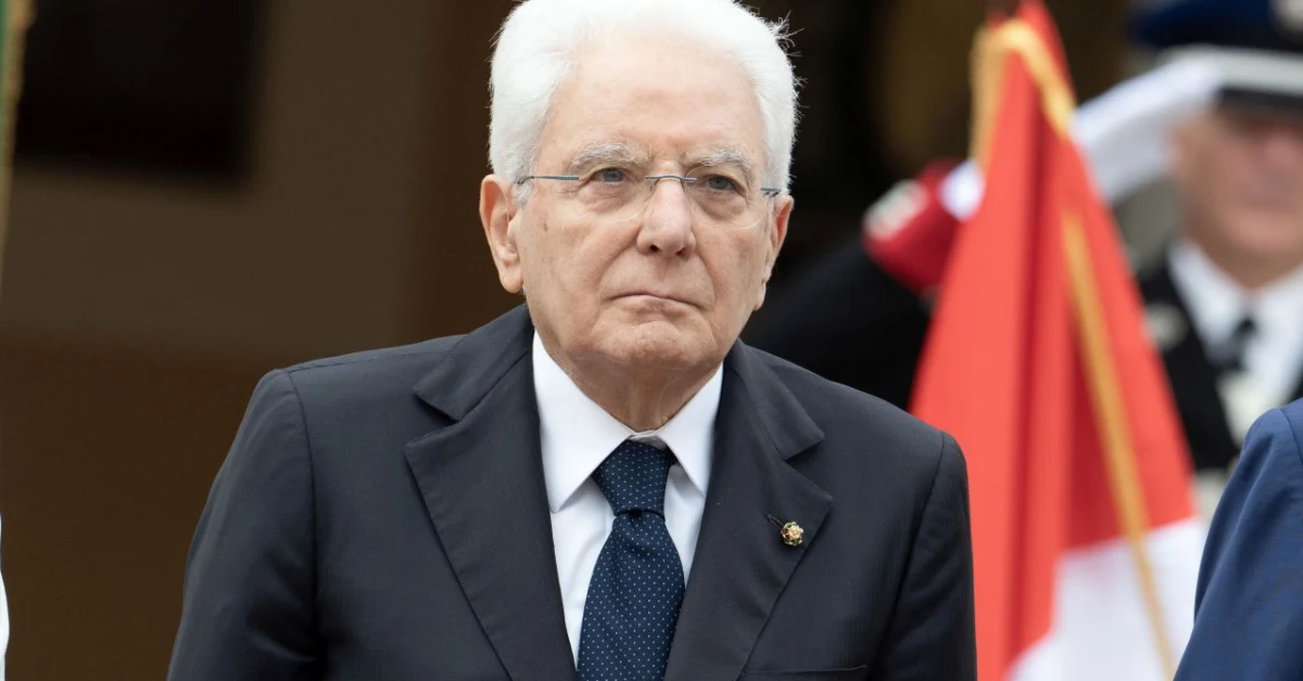 Sergio Mattarella in un momento istituzionale, simbolo dell'appello alla pace per il 7 ottobre e Gaza