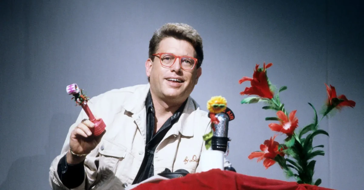 Ritratto del dj Federico l'Olandese Volante, storico conduttore radiofonico scomparso a 76 anni