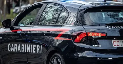 Giarre, maltrattamenti e richieste di denaro alla madre di 77 anni: arrestato un 49enne