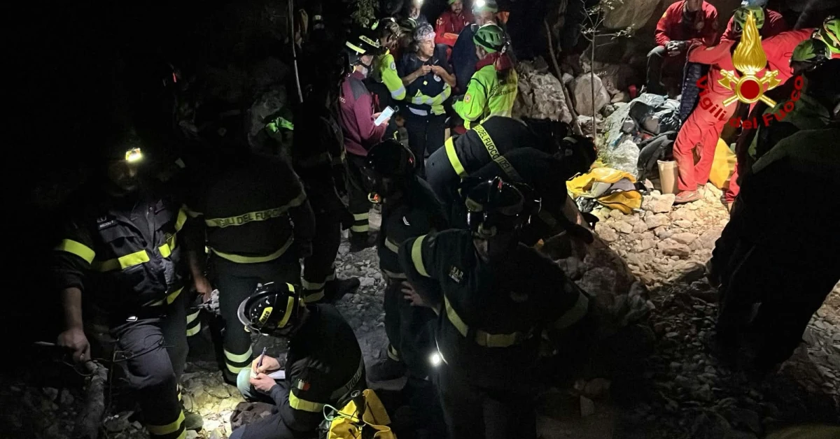 Soccorso speleologico nella grotta di Gorropeddu a Urzulei: 30 vigili del fuoco al lavoro dopo il crollo
