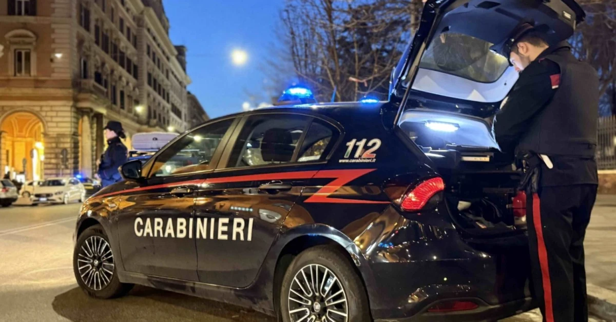 Minicar sequestrata dai Carabinieri a Roma dopo le aggressioni che hanno ferito l'attore Davide Iacopini