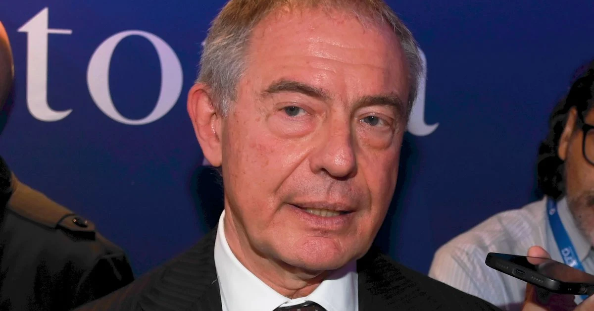Adolfo Urso ministro Imprese Made in Italy durante un intervento istituzionale