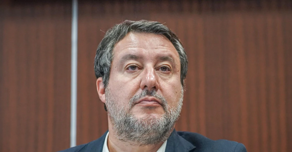 Matteo Salvini in conferenza stampa a Milano annuncia la legge anti-maranza in Parlamento