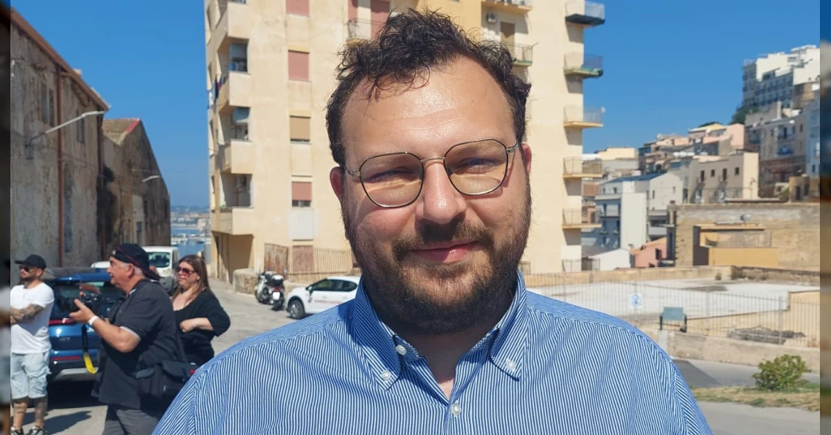Consiglio comunale durante la discussione del caso Dedalo con l'assessore Dimino e l'opposizione