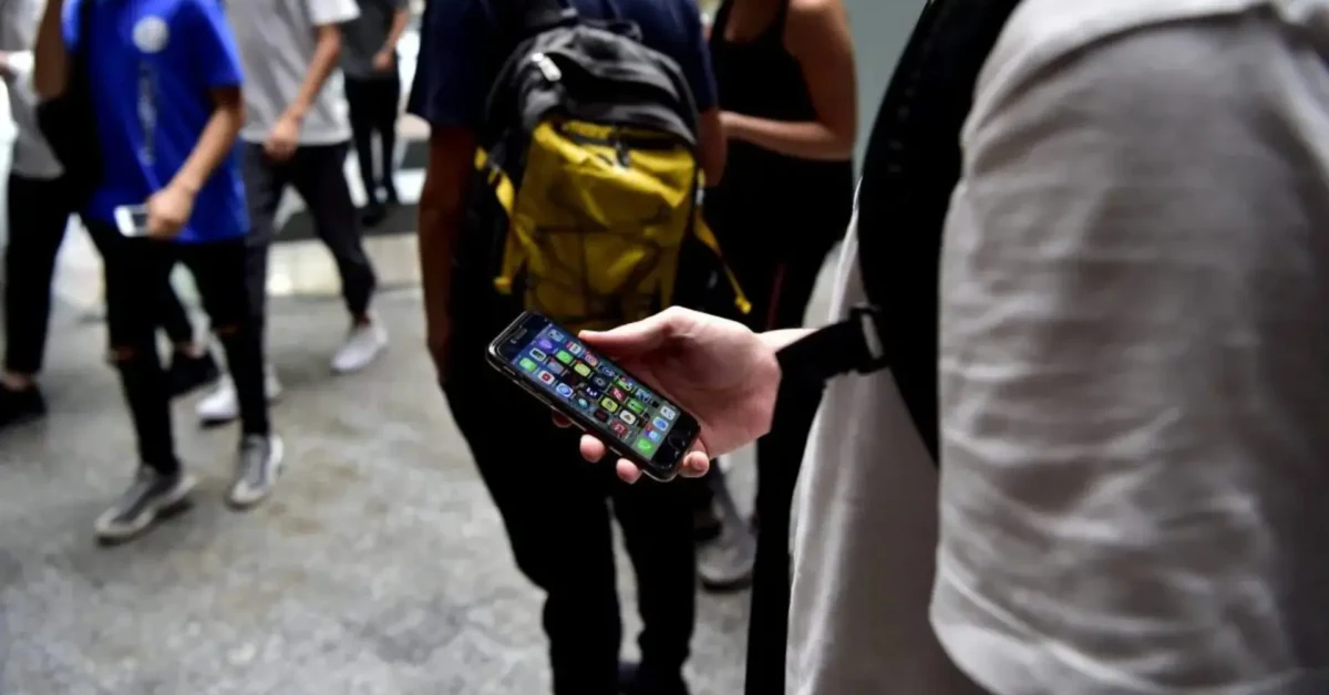 Studente di 20 anni trovato impiccato a Collepasso: indagini su sfida social pericolosa