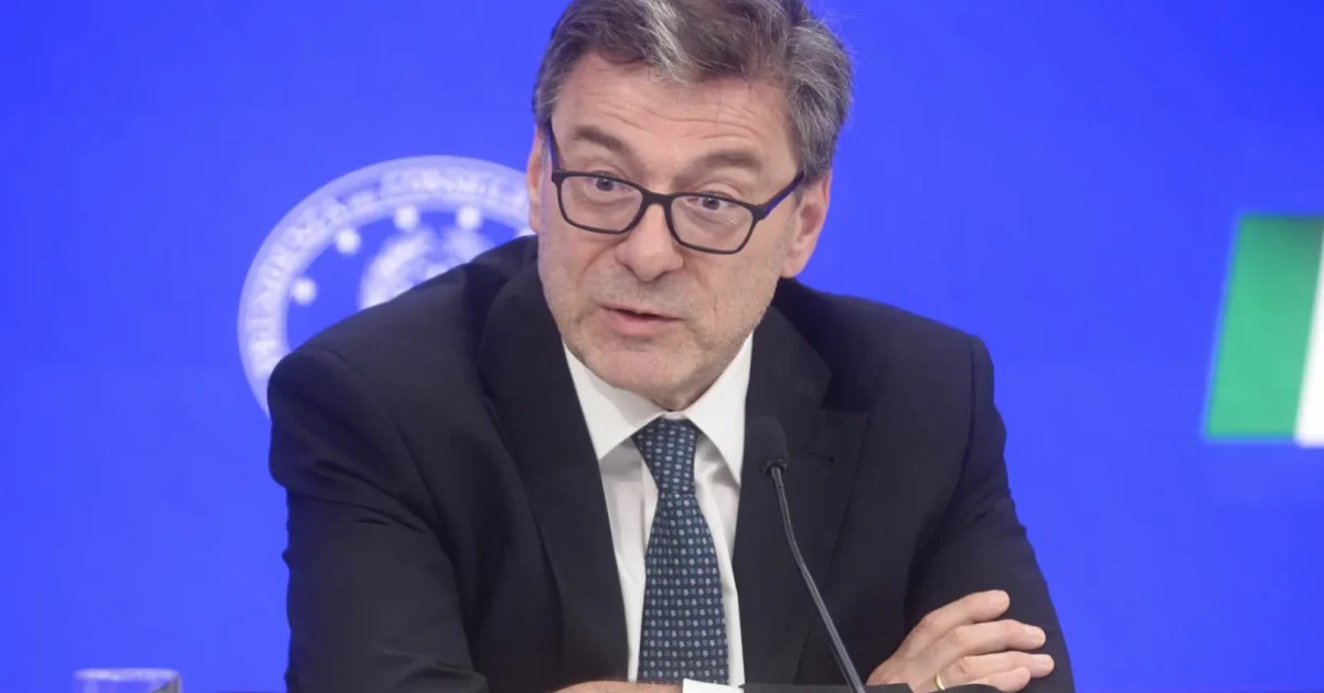 Giancarlo Giorgetti, ministro dell'Economia, parla alla Compagnia delle Opere sulla manovra e la prudenza sui conti