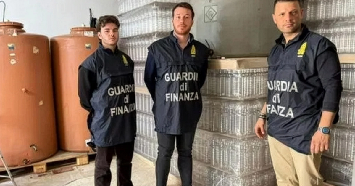 Controlli nel settore vitivinicolo: scoperta cantina abusiva, sequestrati oltre 8 mila litri di vino