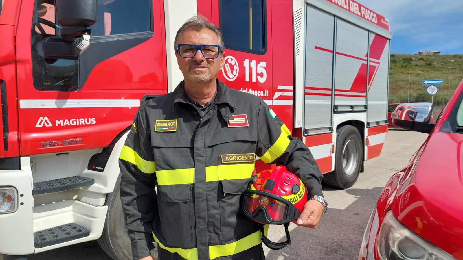 Sclafani lascia i vigili del fuoco di Sciacca dopo 42 anni di servizio: "Fare il pompiere, aiutare la gente è bellissimo" (Video)