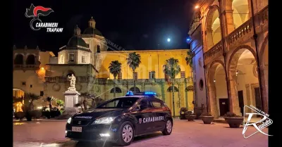 Mazara del Vallo, aggredito e derubato ragazzo autistico all'interno della villa comunale
