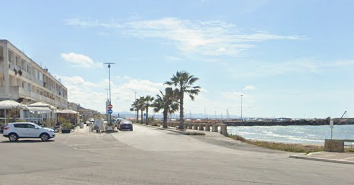 Allo Stazzone tavoli a ridosso della strada, Curreri: “Rischio incidenti”