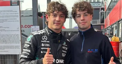 Prove con la Mercedes del margheritese Giuseppe Guirreri sotto lo sguardo di Kimi Antonelli