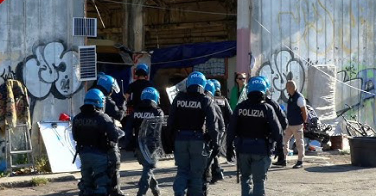 Catania, sgomberata l’ex palestra di piazza Lupo: via all’operazione interforze