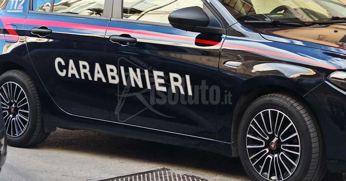 Tentato furto in un negozio, arrestato il ladro e denunciato il "palo"