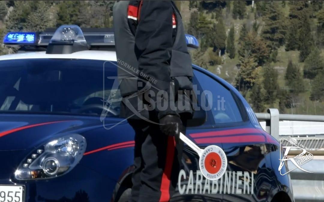 Sedicenne in giro a Favara con un coltello da macellaio