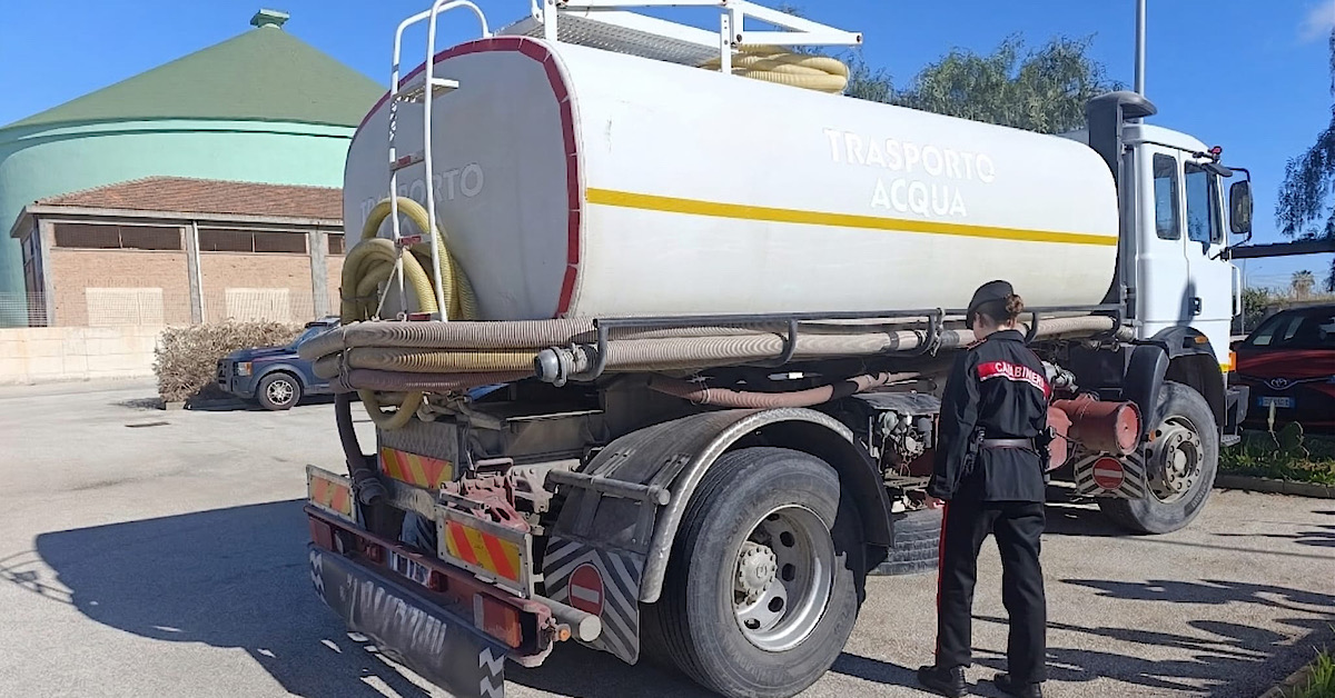 Riforniva illegalmente un condominio, denunciato