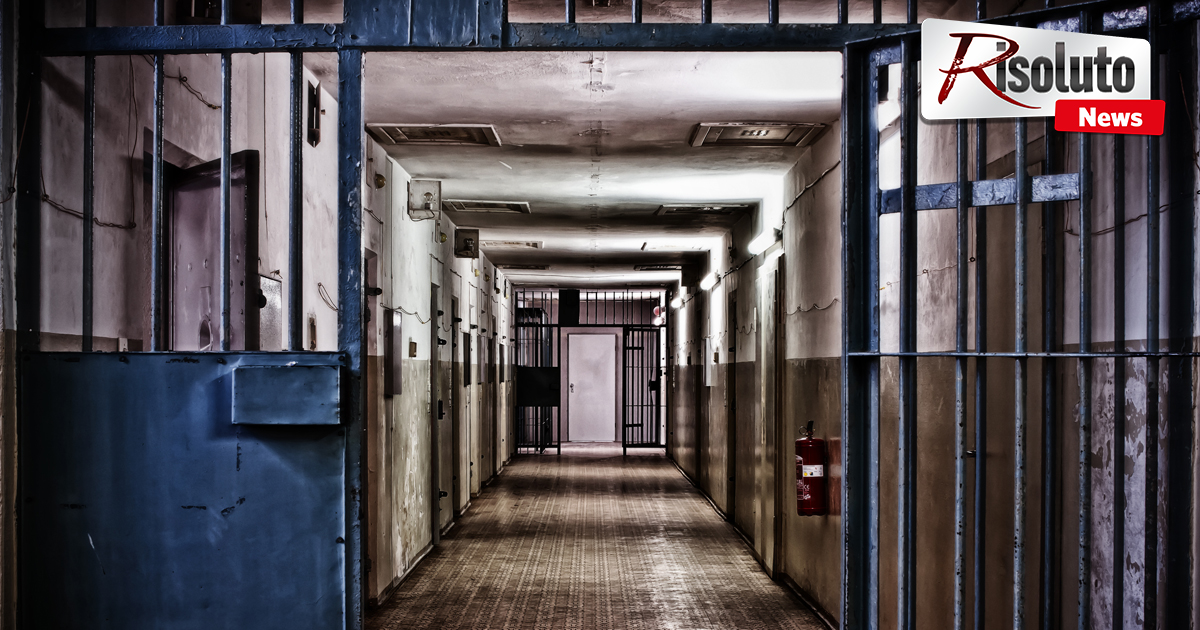 Droga e cellulari nel carcere di Enna: 21 avvisi di conclusione indagini