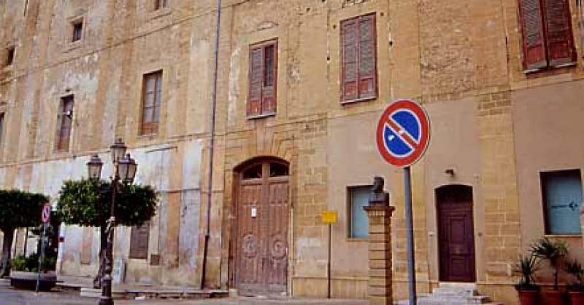 Revocata la confisca dei beni a Giovanni Franco Becchina, restituito anche lo storico Palazzo dei Principi Aragona