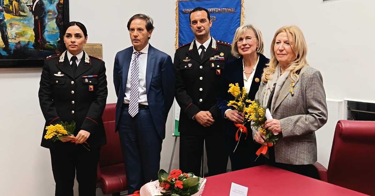 Agrigento, Soroptimist dona un nuovo computer alla “Stanza tutta per sé” dei Carabinieri