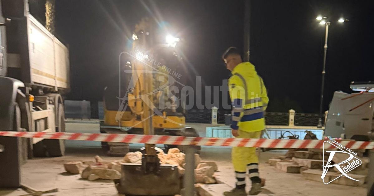 Lavori notturni in piazza Angelo Scandaliato: cantiere  per interventi alla cabina elettrica