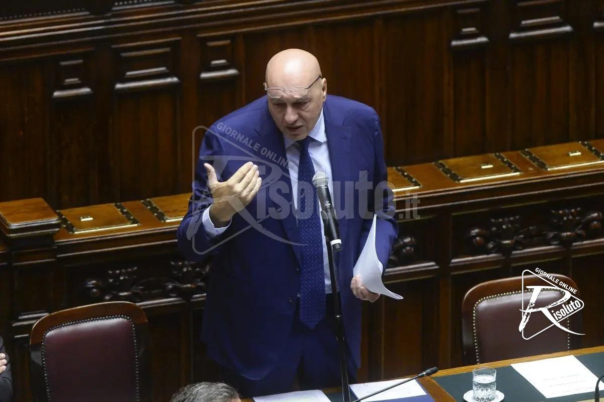 Iran, Crosetto “Dialogo continuo per evitare ogni spiralizzazione del conflitto”