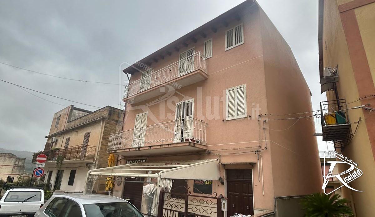 L'incendio nella casa di Burgio, muore in ospedale l'ottantaseienne Vito Colletti