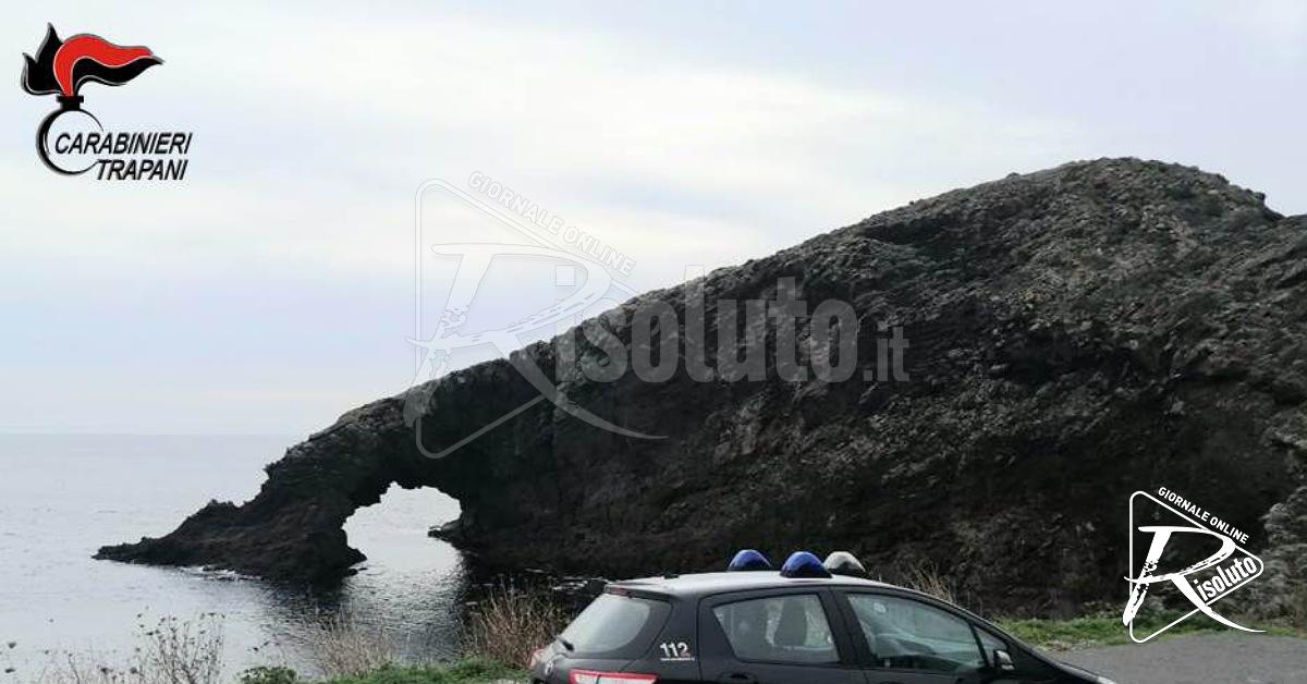 Pantelleria, aggredisce quattro Carabinieri intervenuti su richiesta del padre: arrestato 20enne