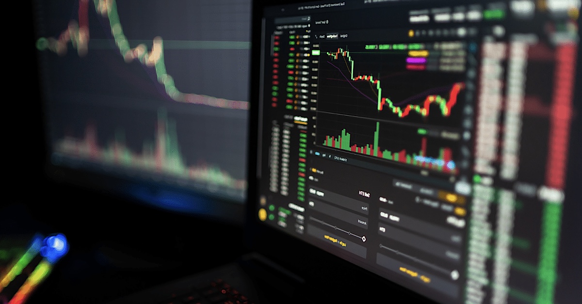 Investe online e perde 44 mila euro, anziano denuncia la truffa