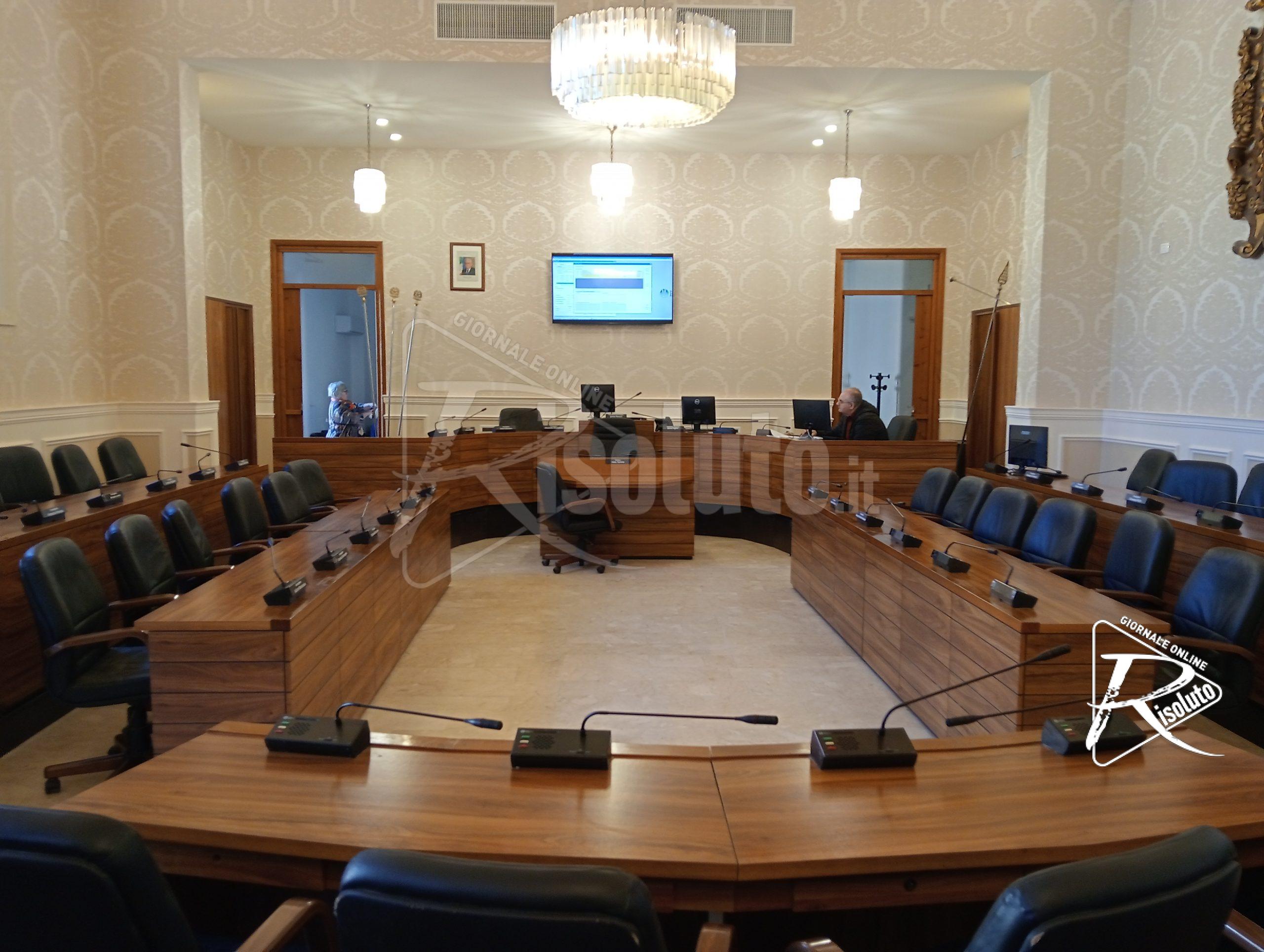 Nuove infiltrazioni, di nuovo chiusa l’aula consiliare del Comune di Sciacca