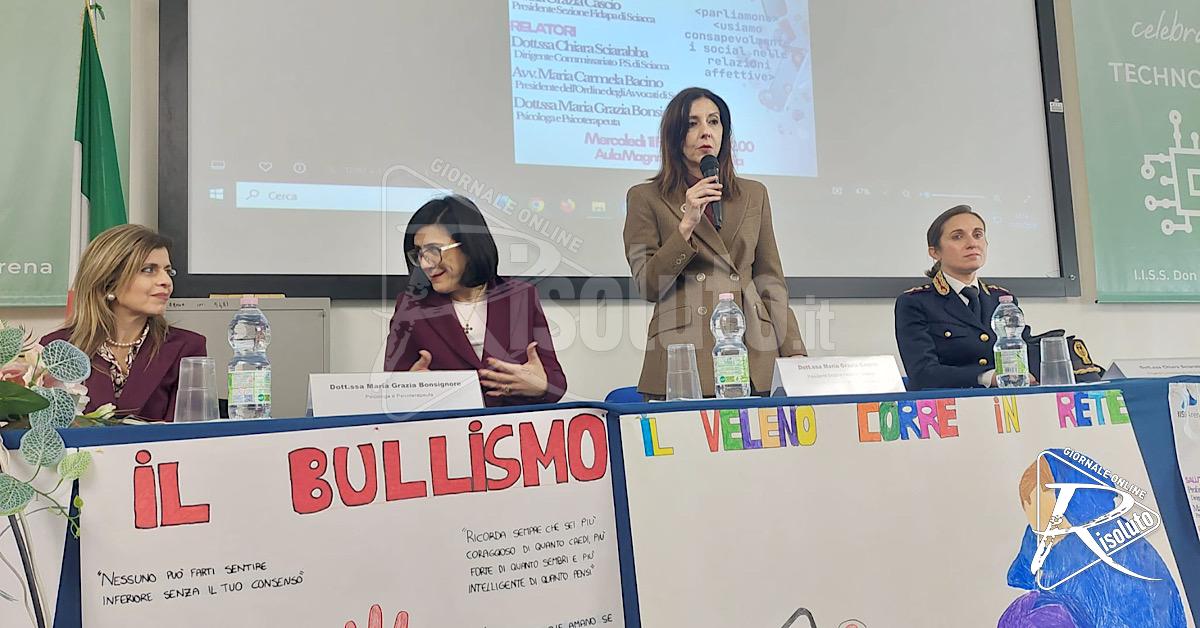 Bullismo e cyberbullismo, studenti a confronto al “Don Michele Arena” di Sciacca (Video)