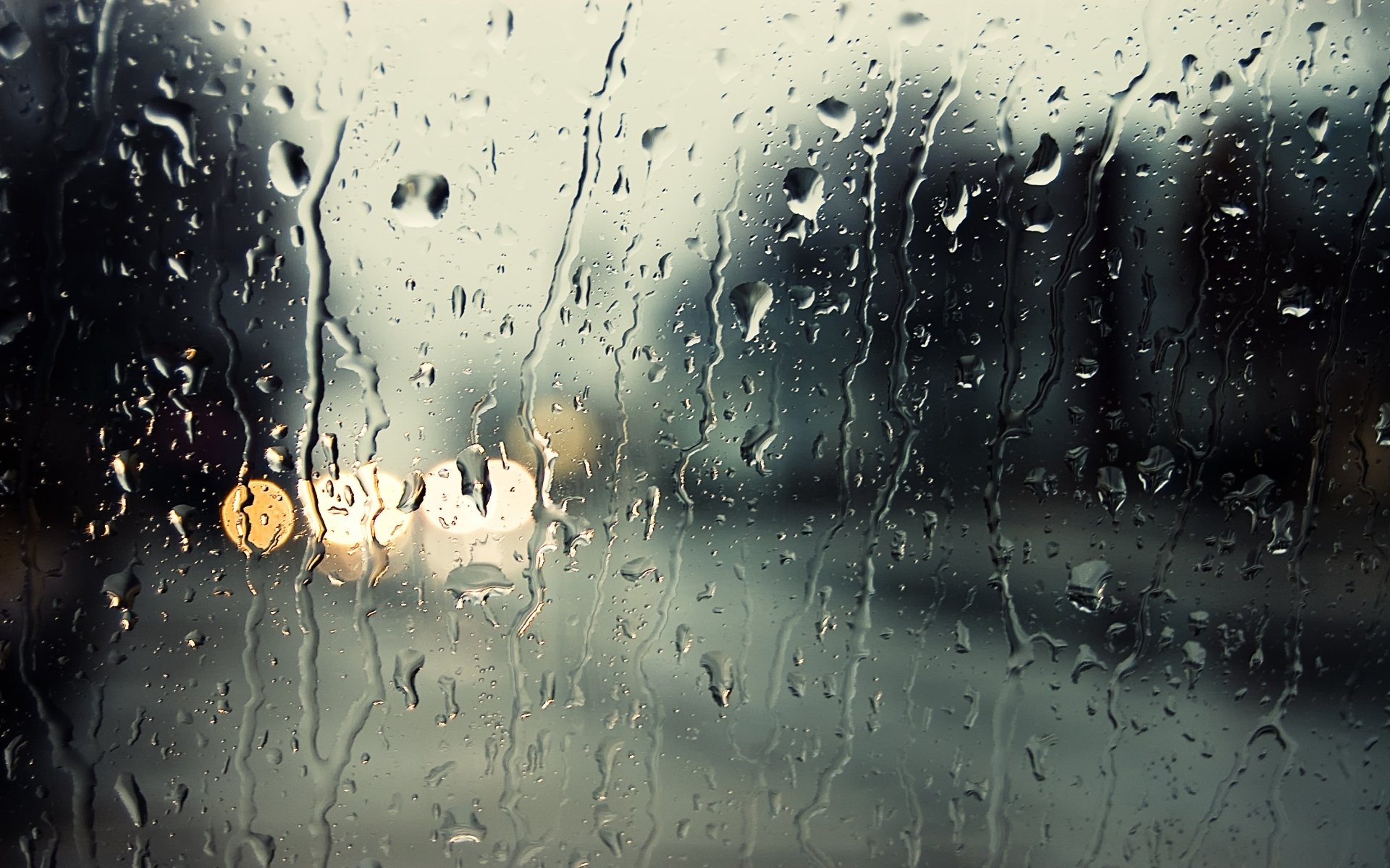 Pioggia, freddo e mare agitato: allerta meteo in Sicilia