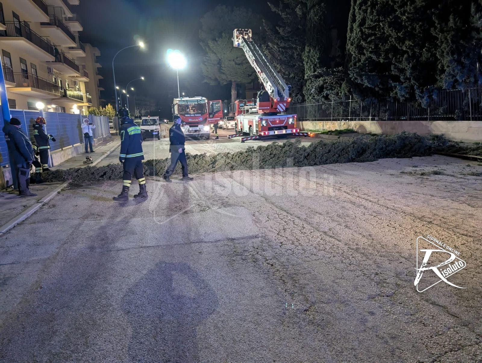 Scuole aperte domani a Sciacca, 13 consiglieri di opposizione chiedono al sindaco di ripensarci