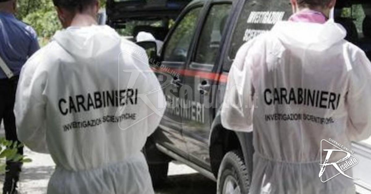 Disposta l'autopsia sul corpo carbonizzato ritrovato in auto a Carlentini, ipotesi omicidio