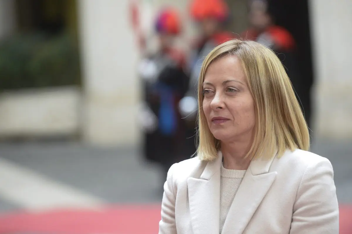 Meloni “Nel giorno del Tricolore rendiamo onore alla nostra Patria”