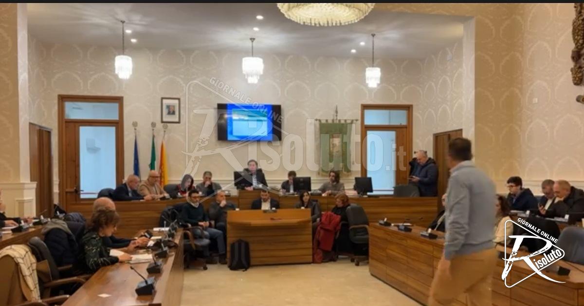 Debiti fuori bilancio da approvare prima di Capodanno, si torna in consiglio comunale