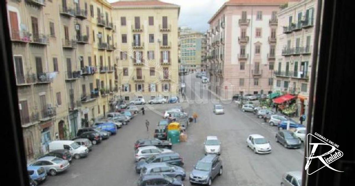 Palermo, sparo in piazza Nascè: arrestato un 21enne per arma clandestina