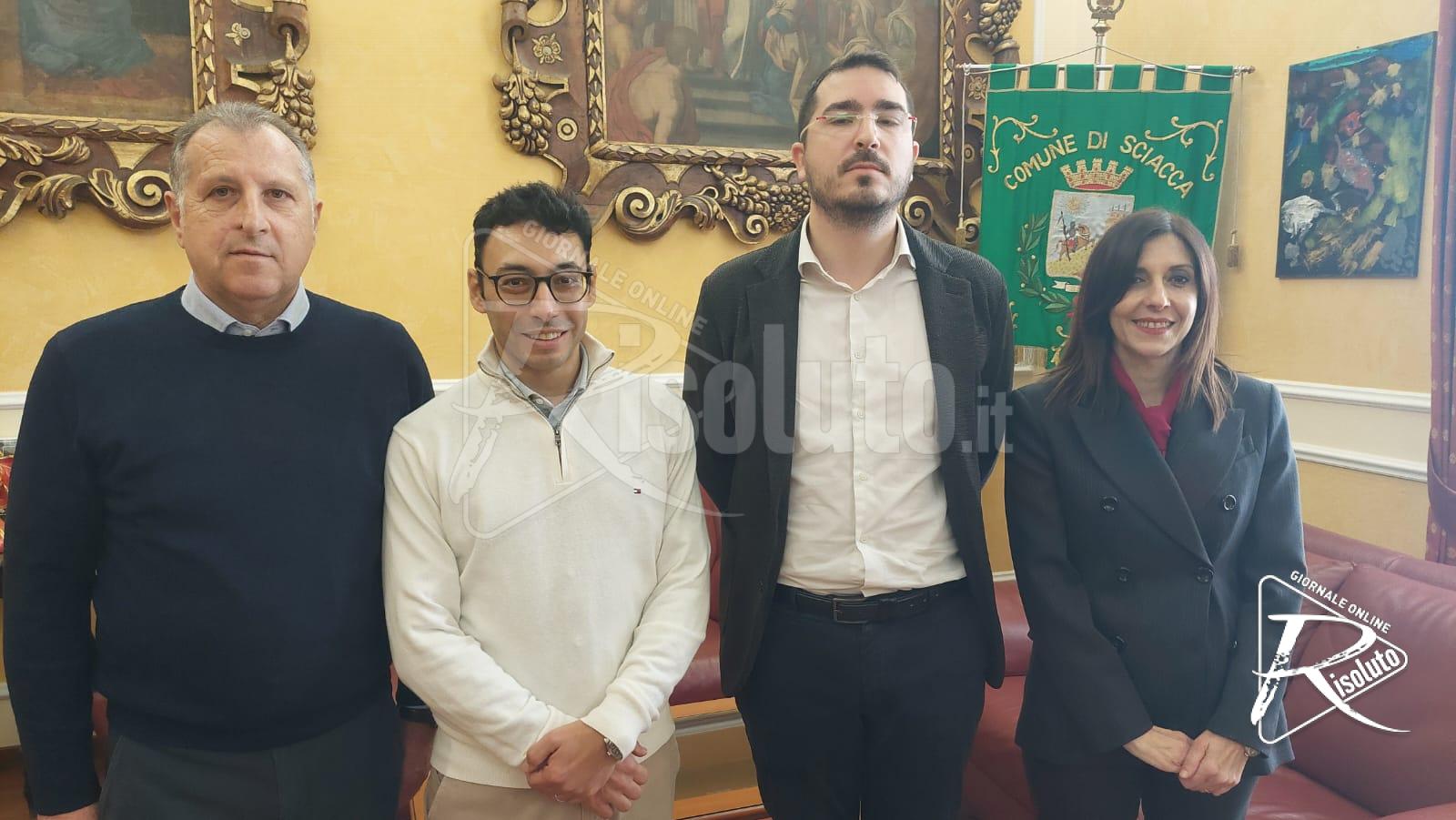 Termine nomina i nuovi assessori: “Sono dirigente del Pd e resto nel partito”