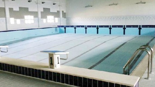 Piscina comunale della Perriera, il Comune autorizza nuova fornitura di materiali