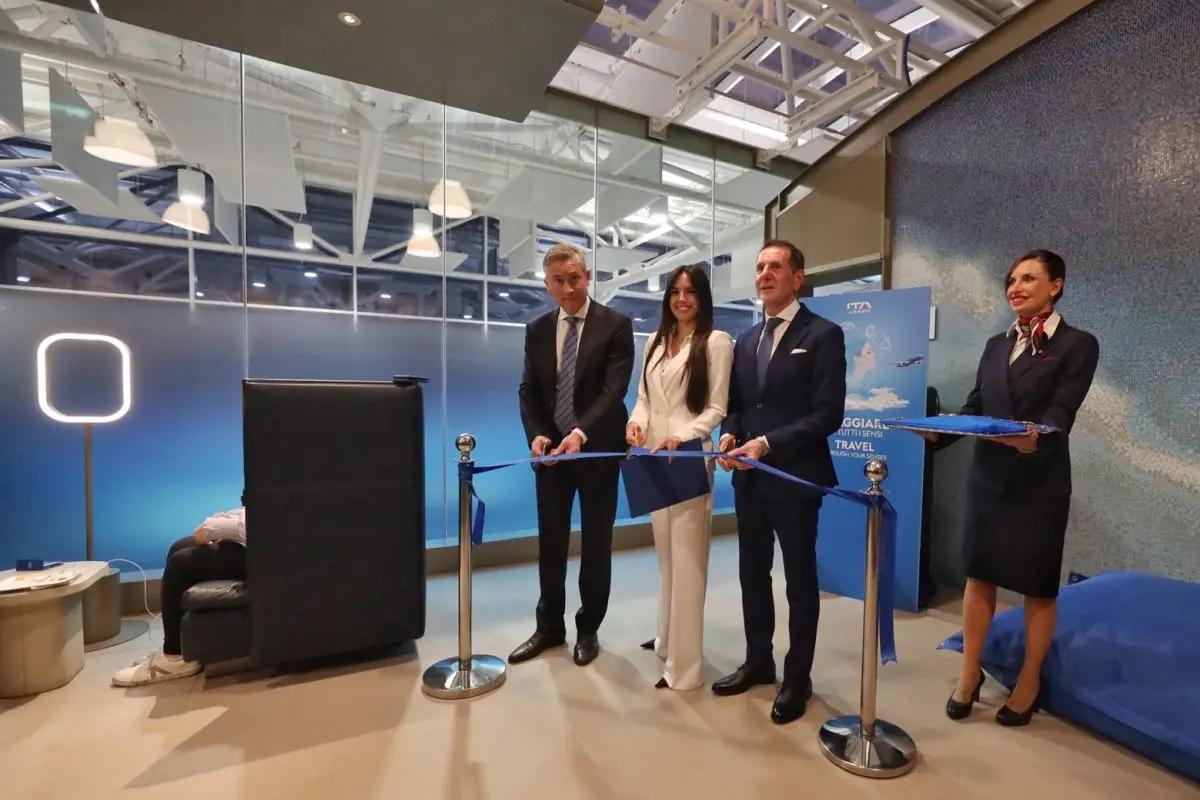 ITA, “Viaggiare in tutti i sensi” nella rinnovata Hangar Lounge di Roma Fiumicino