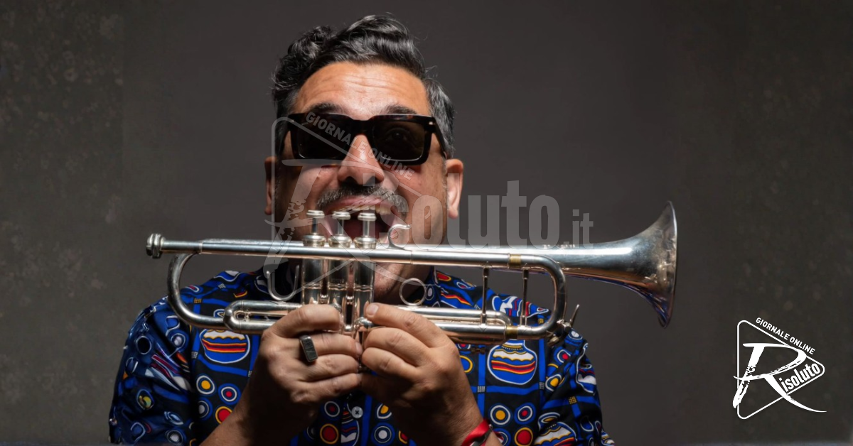 Crollo del balcone a Palermo, il musicista Roy Paci salvo per miracolo