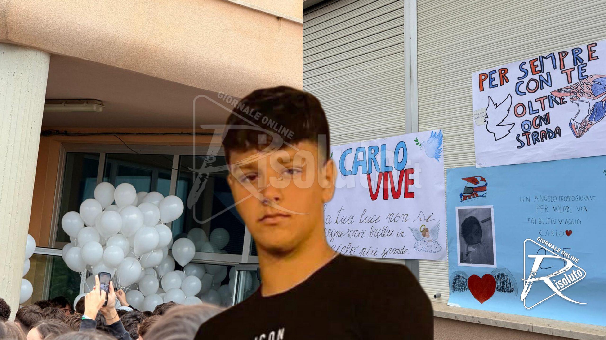Palloncini e cartelloni in ricordo di Carlo Pendola al "Fermi" di Sciacca, oggi i funerali a Santa Margherita