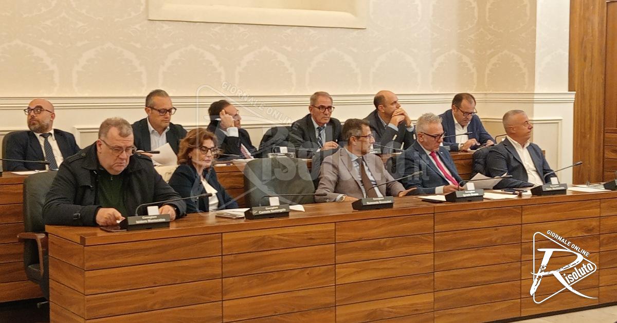 Tre assessori a casa, il centrodestra: “Mistero sul futuro del sindaco”
