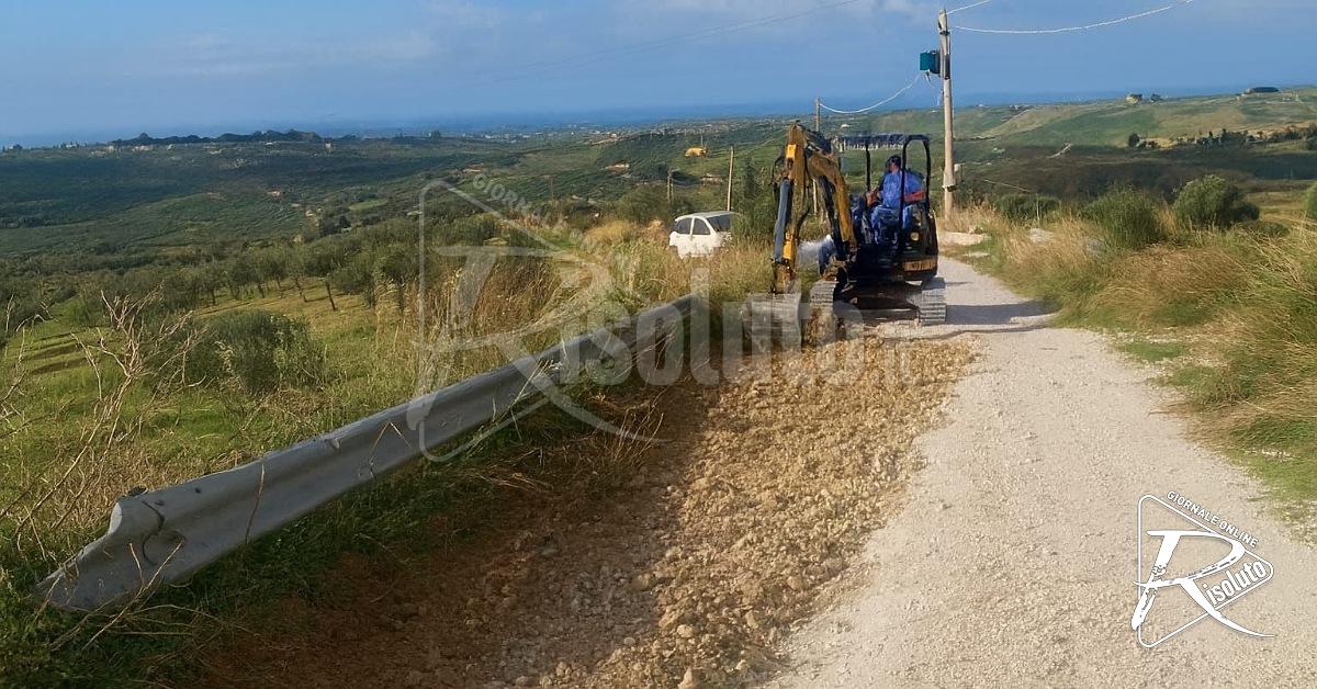 Manutenzione strade rurali a Sciacca, interventi contrade Nadore e Lazzarino